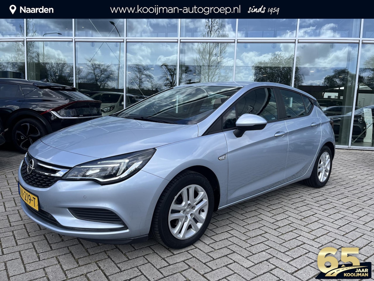 Opel Astra - 1.4 Online Edition 150 PK | 12 maanden Bovag Garantie | cruise control | Parkeersensoren | - AutoWereld.nl