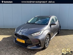 Toyota Yaris - 1.5 Hybrid Dynamic | 1e Eigenaar | Nieuw Geleverd & Onderhouden | BTW'er | Parkeersensoren