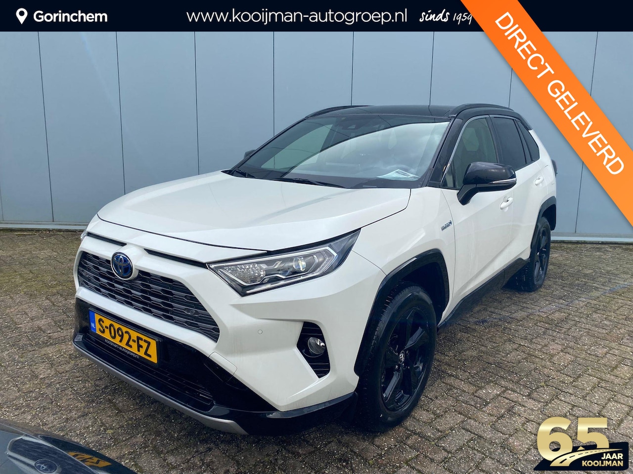 Toyota RAV4 - 2.5 Hybrid Bi-Tone | Panoramadak | 10 JAAR GARANTIE | LED | Elektr. Stoelverstelling | Sto - AutoWereld.nl