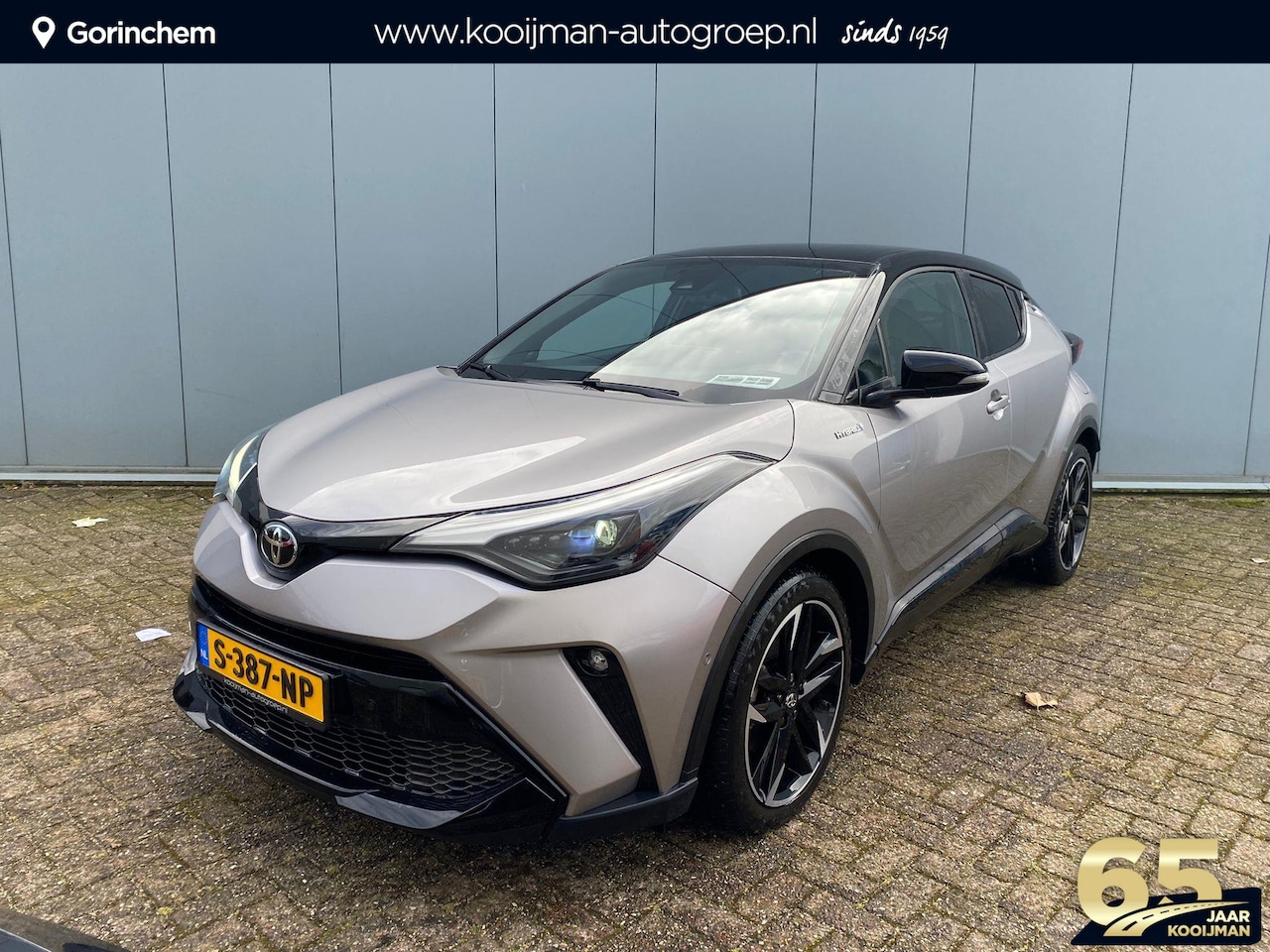 Toyota C-HR - 1.8 Hybrid GR-Sport Premium Pack | LED | Sportstoelen | 19 inch | Apple Carplay / Android - AutoWereld.nl