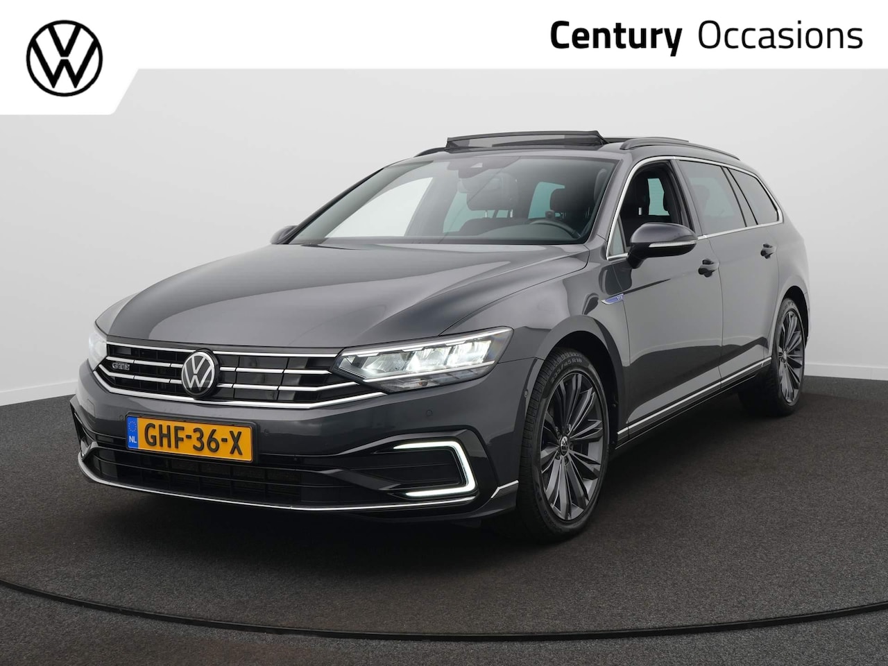 Volkswagen Passat Variant - 1.4 TSI PHEV GTE Business / Panoramadak / Virtual Cockpit / 18" LM - AutoWereld.nl