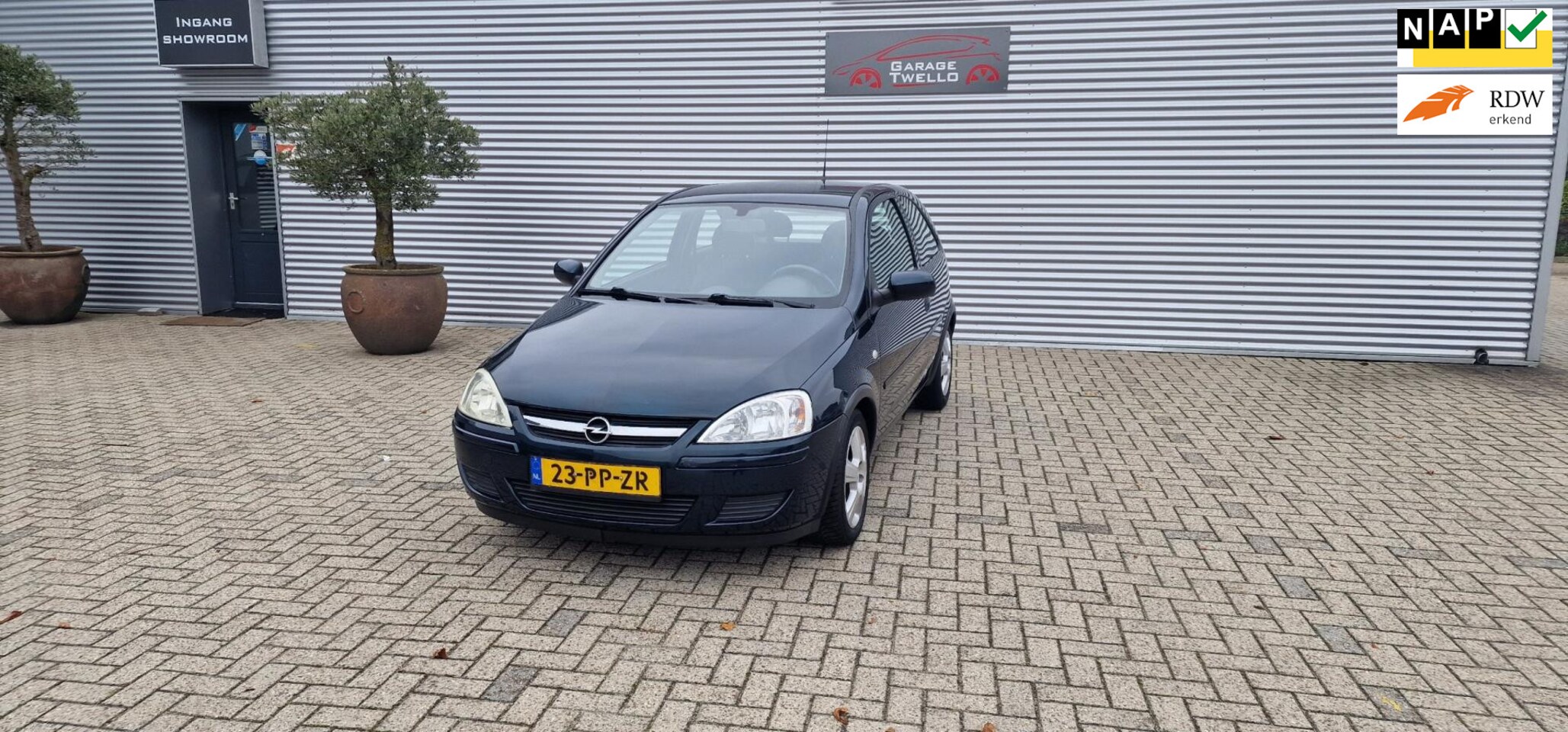 Opel Corsa - 1.2-16V 1.2-16V ,airco, cv vergrendeling, elektrische ramen, getint glas, zie fotos - AutoWereld.nl