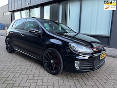 Volkswagen Golf - 2.0 GTI