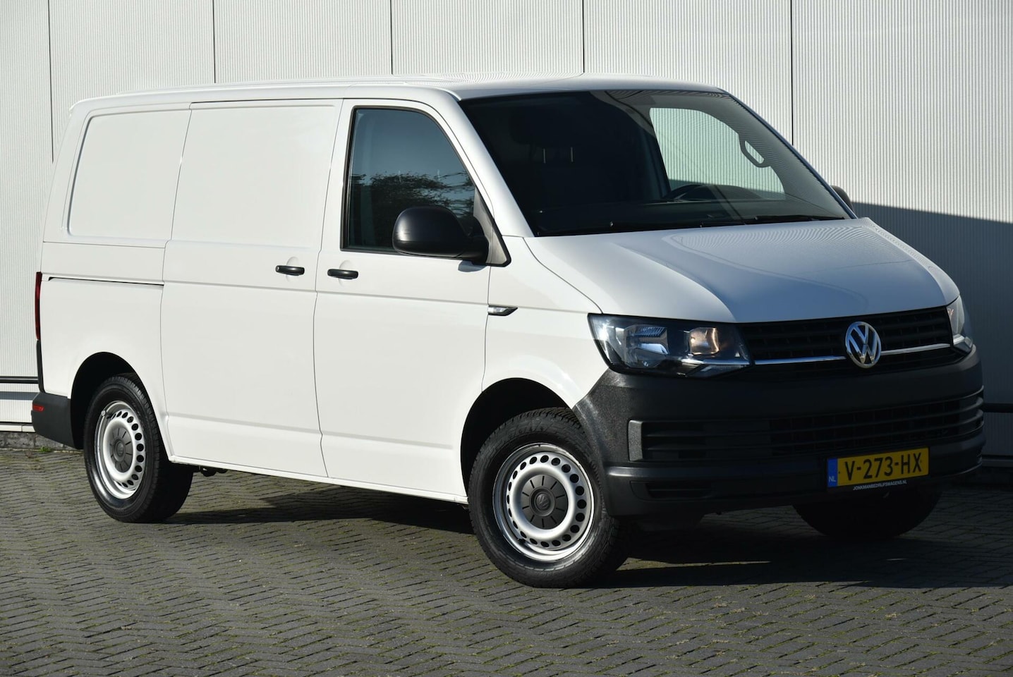 Volkswagen Transporter - 2.0 TDI L1H1 E6 Airco Klep PDC Trekh. - AutoWereld.nl