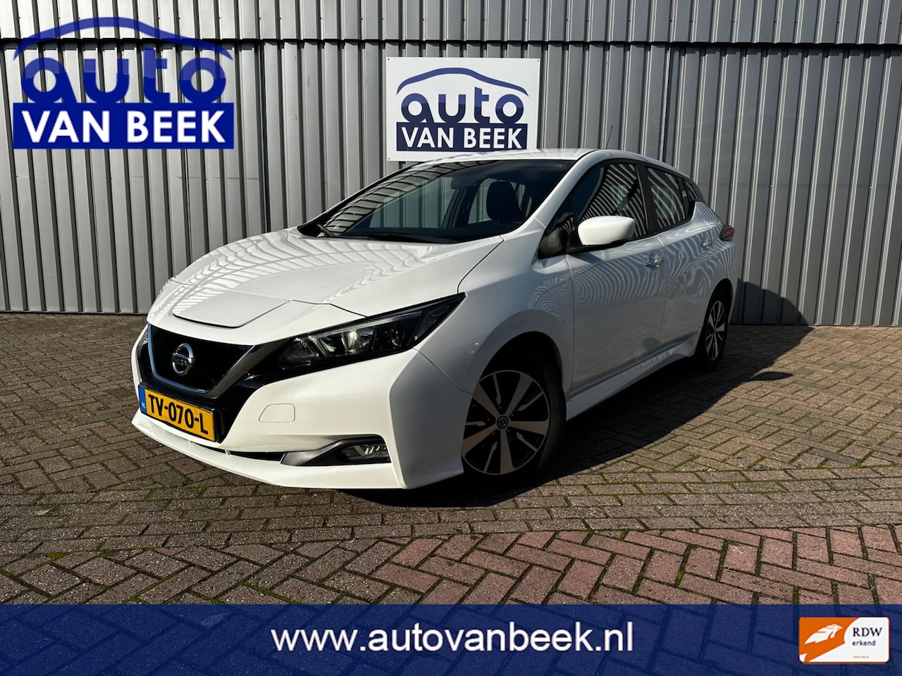 Nissan LEAF - Acenta 40 kWh /|DAB+|Adaptive|Stoel-stuur verwarming (Prijs incl. subsidie) - AutoWereld.nl