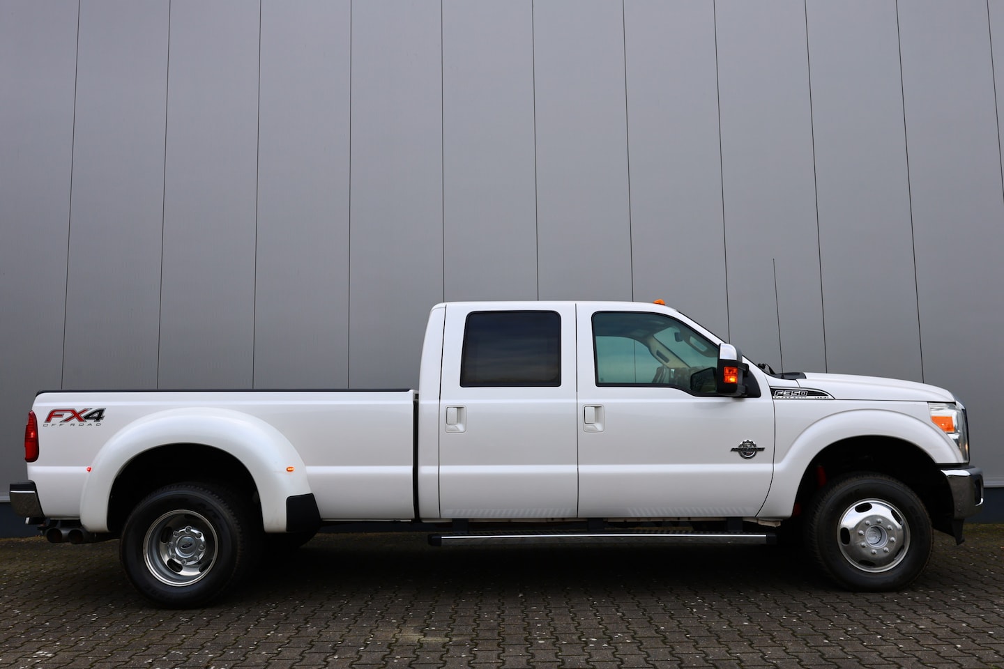 Ford F350 - USA 6.7 V8 Dually [C RIJB] - AutoWereld.nl