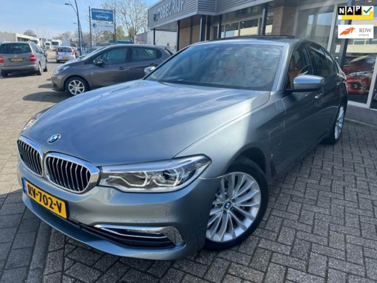 BMW 5-serie - 530e iPerformance High Executive NW FULL OPTIONS - AutoWereld.nl