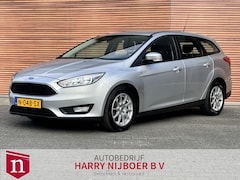 Ford Focus Wagon - 1.5 Edition Navi / Cruise / stoel verwarming / 1500 kg trekgewicht