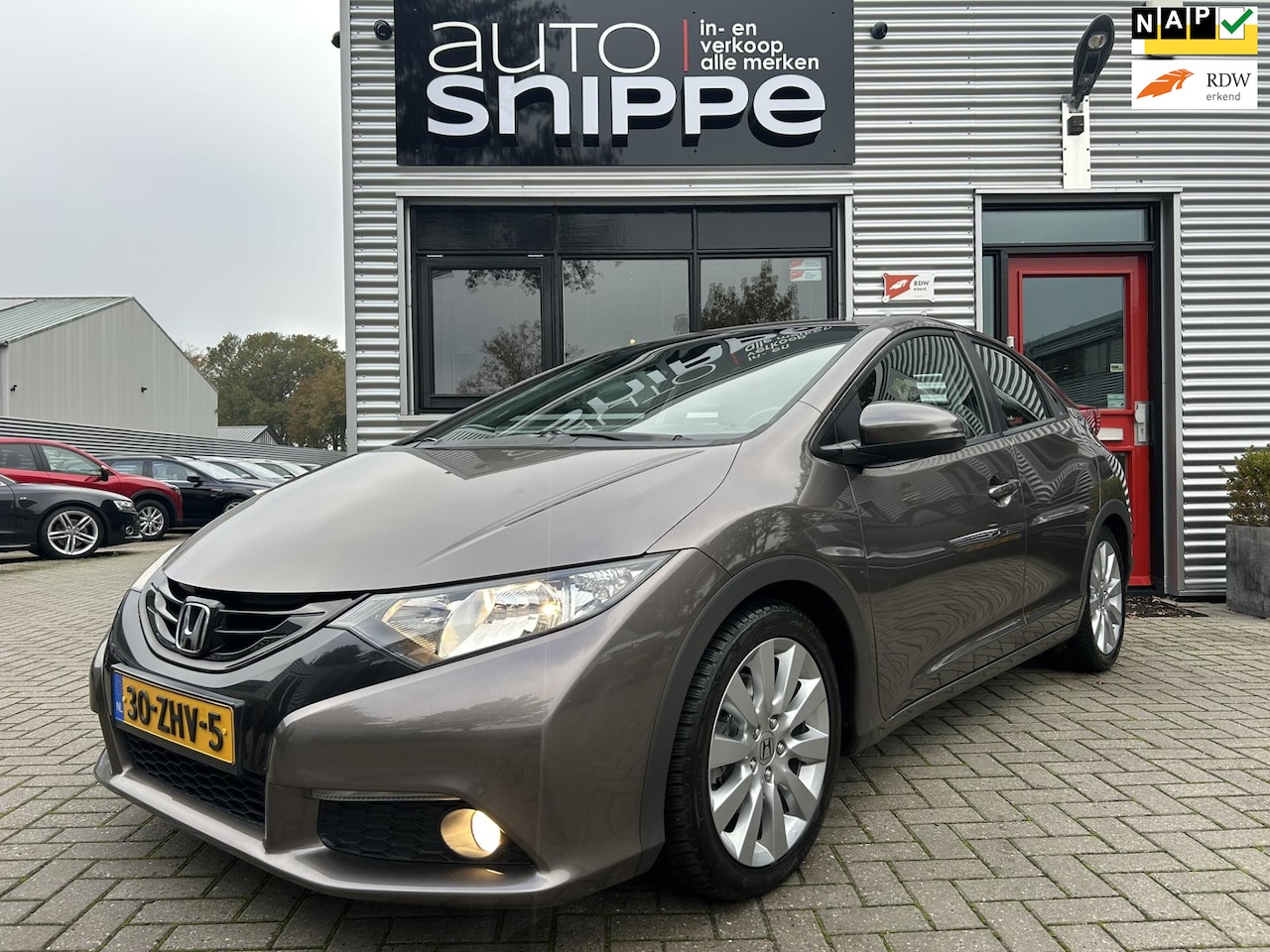 Honda Civic - 1.8 Executive -AUTOMAAT-CLIMA-CAMERA-CRUISECONTROL-VOLLEDER-BLUETOOTH-ORIGINEEL NEDERLANDS - AutoWereld.nl