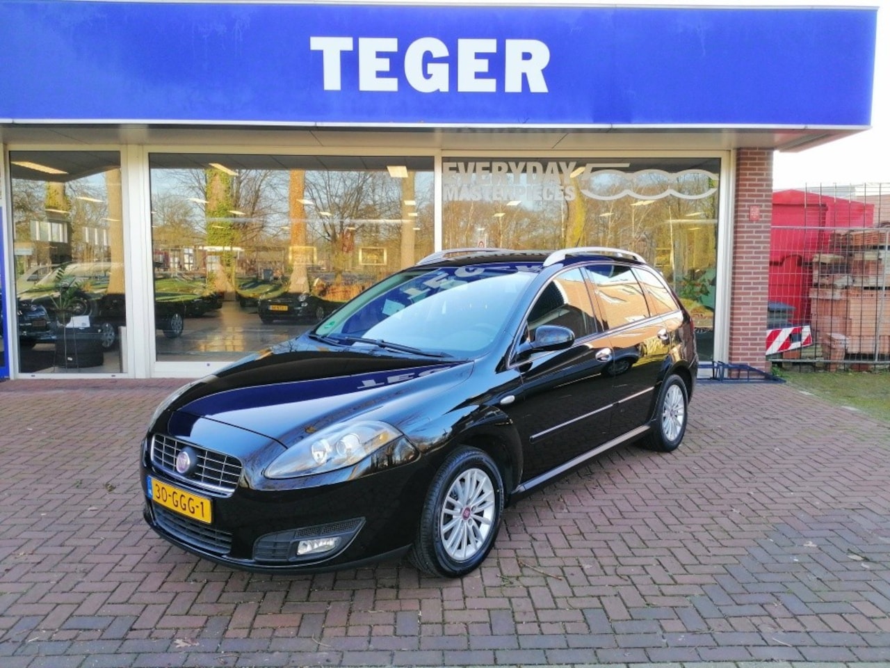 Fiat Croma - 2.2-16V Dynamic 2.2 16V DYNAMIC - AutoWereld.nl