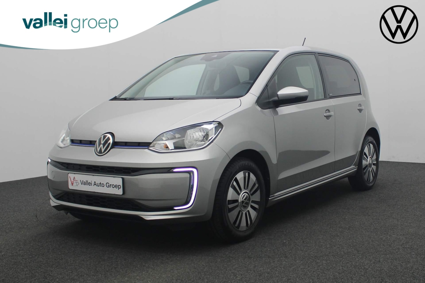 Volkswagen e-Up! - 83PK Style United | Stoelverwarming | Camera | Cruise | Navi via App | Leder MF Stuur | Ve - AutoWereld.nl