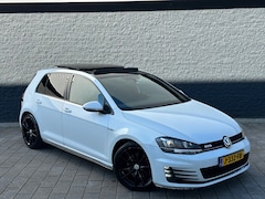 Volkswagen Golf - 2.0 TDI GTD