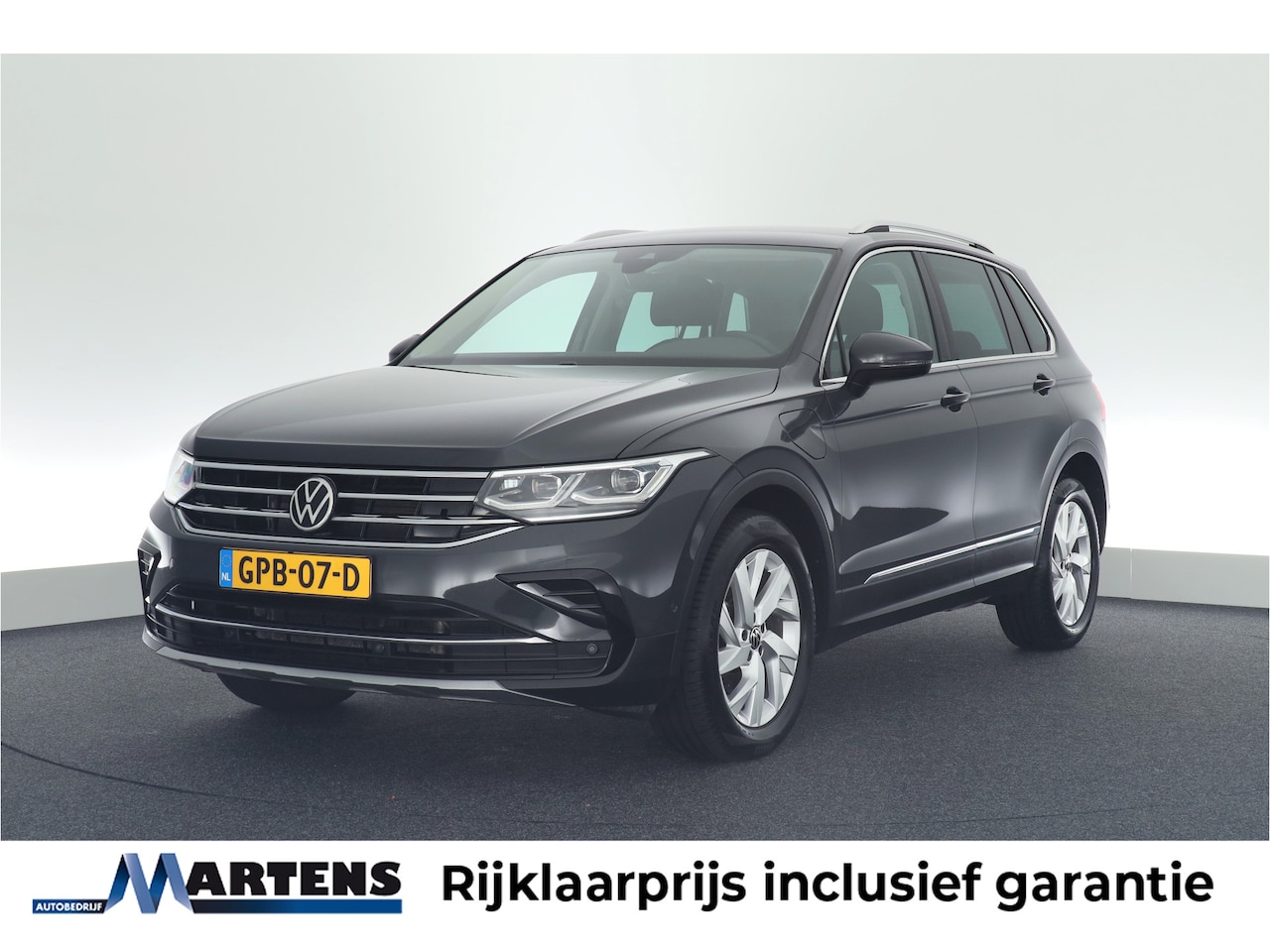 Volkswagen Tiguan - 1.4 TSI 245pk eHybrid Elegance Trekhaak Camera Keyless Virtual Cockpit IQ.Light Navigatie - AutoWereld.nl