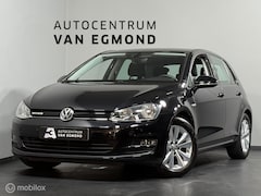 Volkswagen Golf - 1.0 TSI Connected Series | Carplay |PDC|Navi