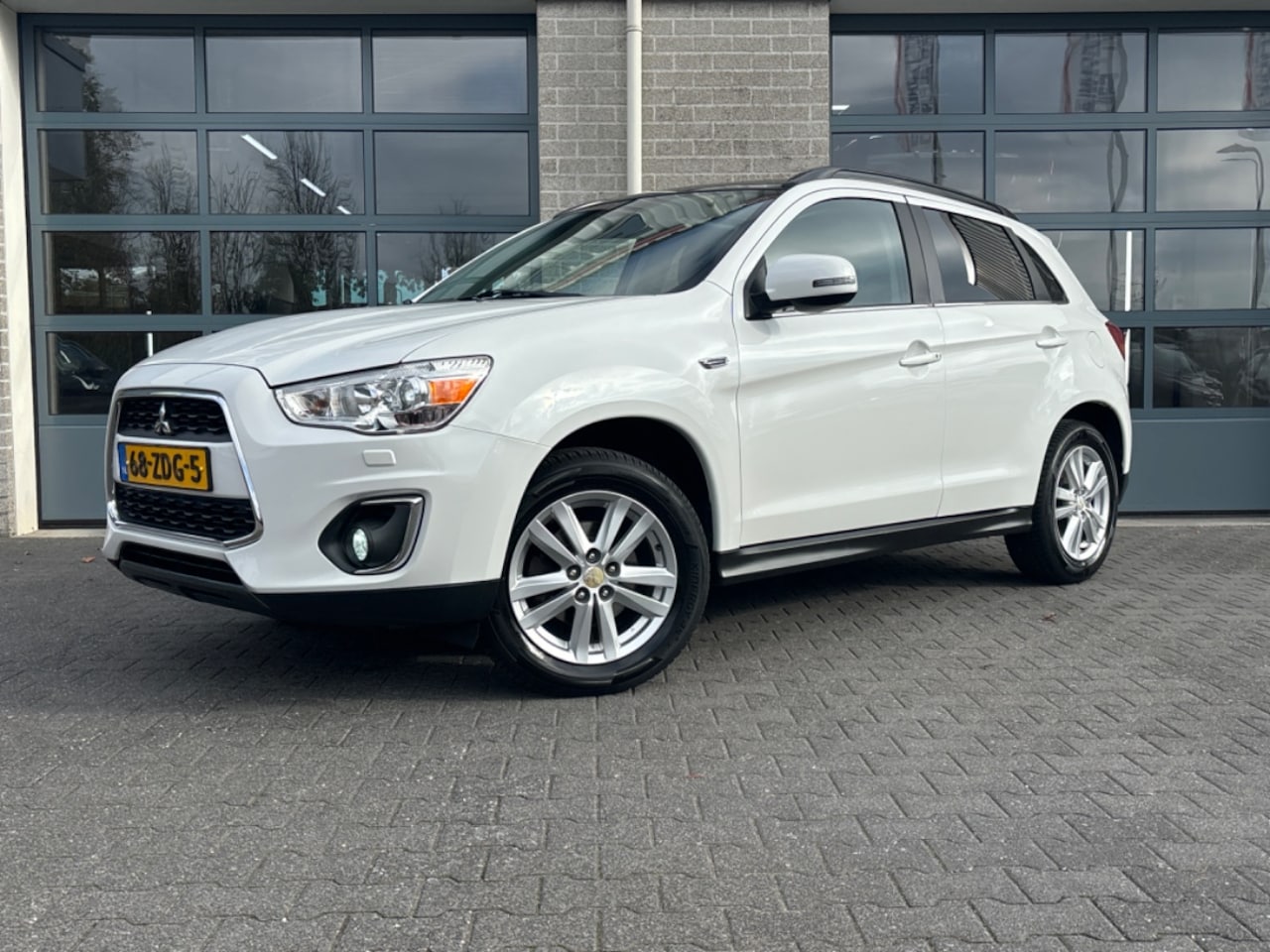 Mitsubishi ASX - 1.6 Cleartec Intense | PANORAMADAK | TREKHAAK | - AutoWereld.nl