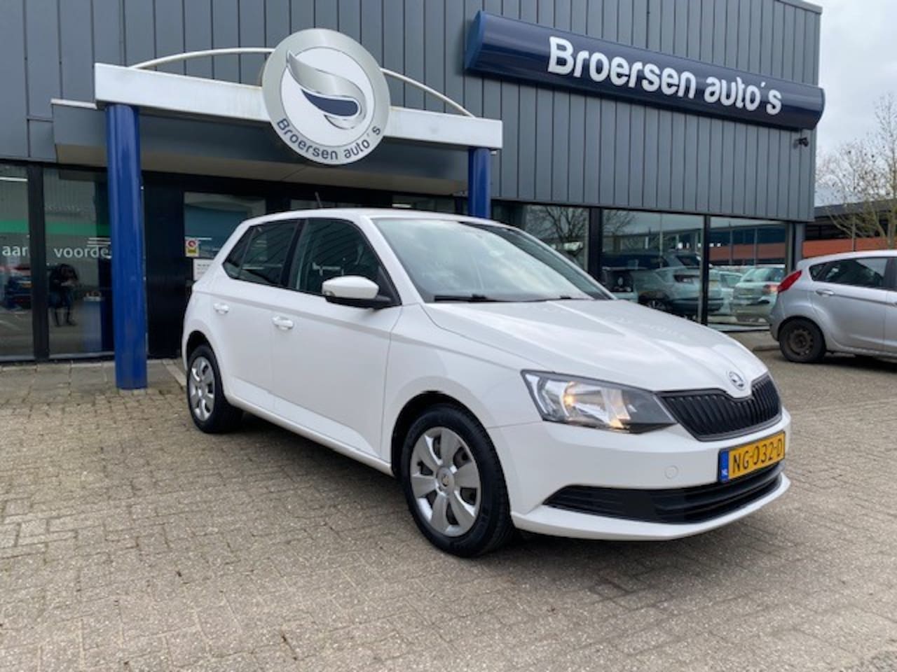 Skoda Fabia - 1.2 TSI 110pk DSG-7 Active met Elektr. ramen, Airco en AUX - AutoWereld.nl