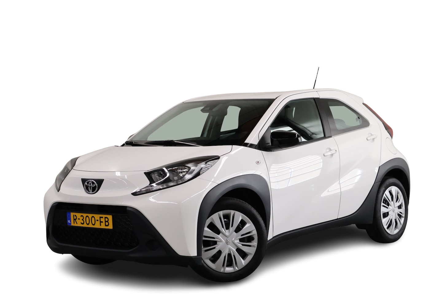 Toyota Aygo X - 1.0 VVT-i S-CVT play 1.0 VVT-i S-CVT play - AutoWereld.nl