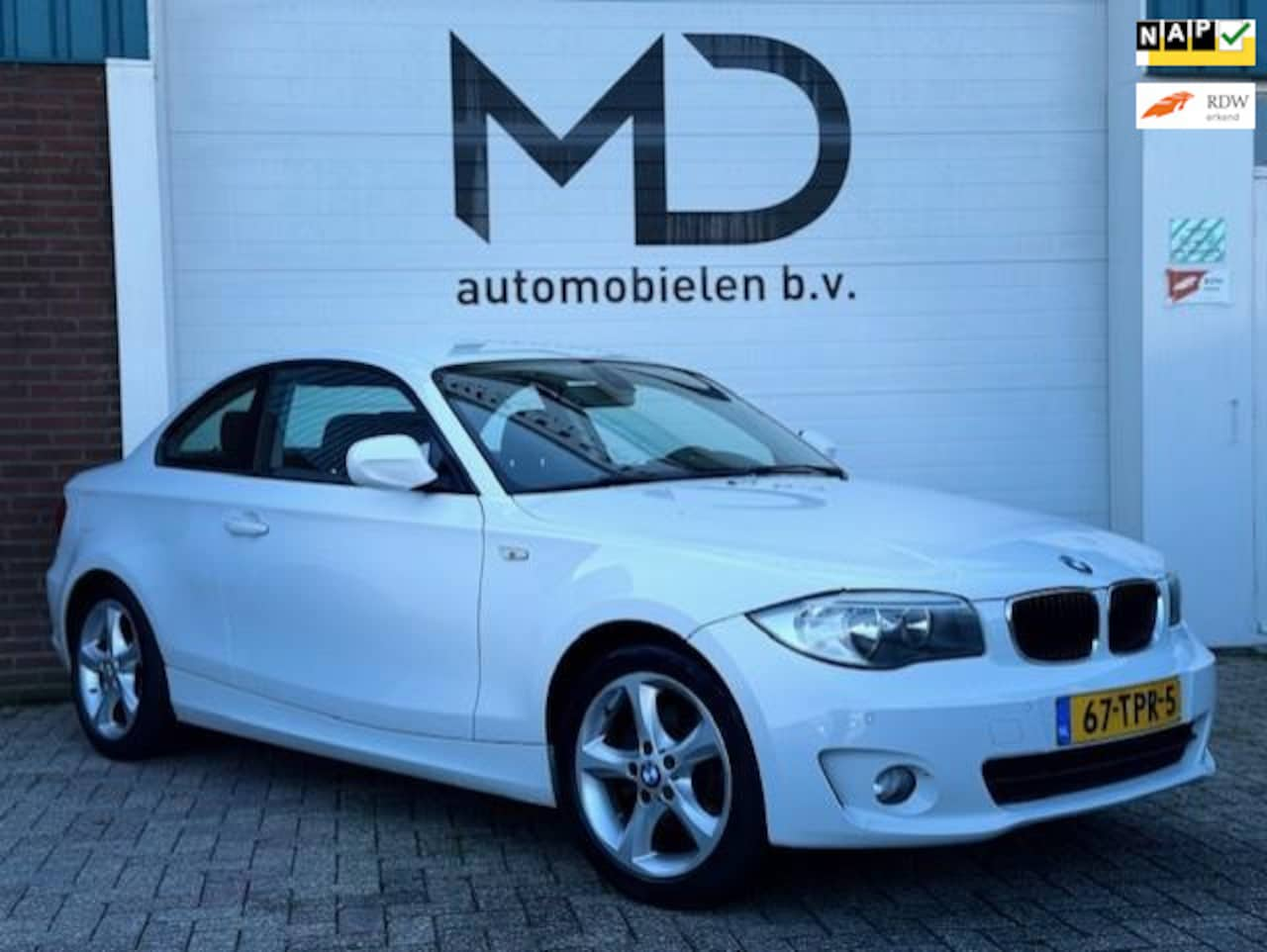 BMW 1-serie Coupé - 118d High Executive /M-Sport /Navi /Cruise - AutoWereld.nl