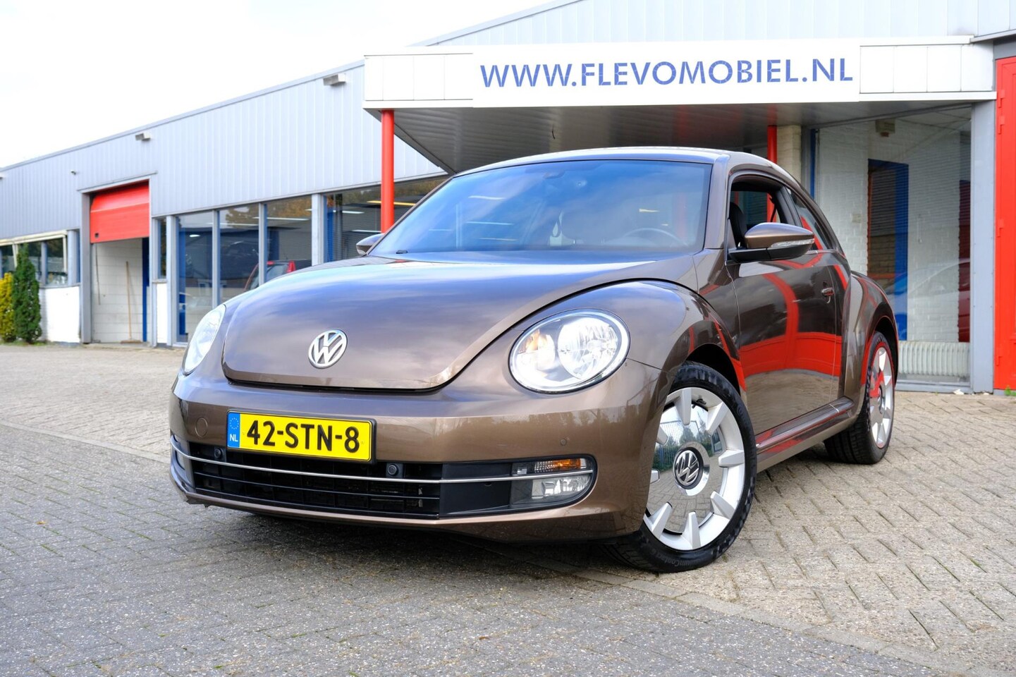 Volkswagen Beetle - 1.2 TSI Design Edition navi|LMV|Clima|PDC - AutoWereld.nl