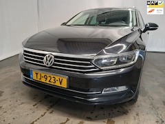 Volkswagen Passat Variant - 1.6 TDI Comfortline Business - Achter Schade - Motormanagement Brandt