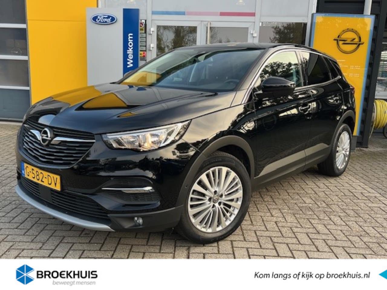 Opel Grandland X - 1.2 131PK TURBO INNOVATION AUTOMAAT | NAVIGATIE| CAMERA| PARKEER SENSOREN V + A| CRUISE CO - AutoWereld.nl