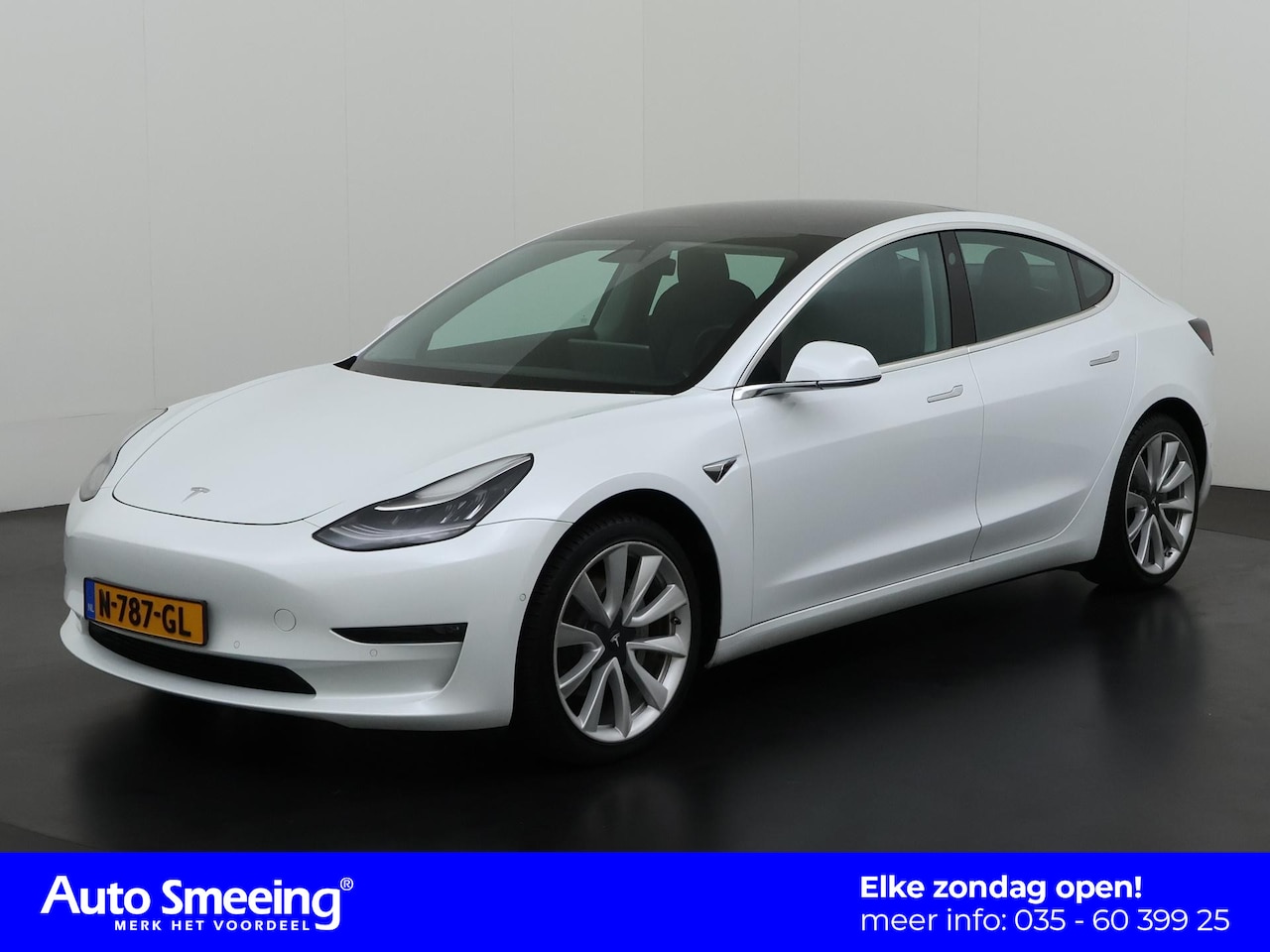 Tesla Model 3 - Long Range RWD Long Range AWD 75 kWh | Trekhaak | Panoramadak | Autopilot | Zondag Open! - AutoWereld.nl