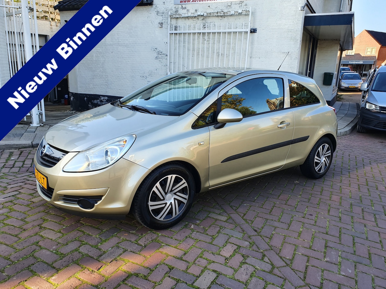 Opel Corsa - 1.2-16V Enjoy 1.2-16V Enjoy - AutoWereld.nl