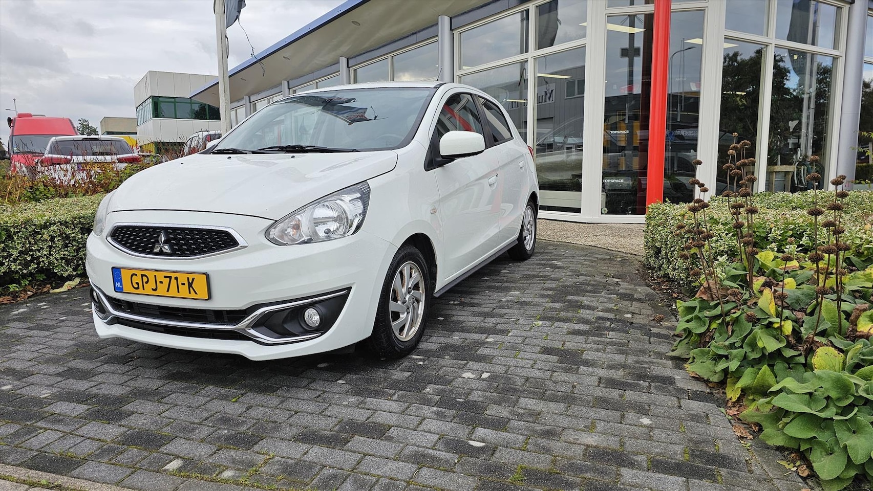 Mitsubishi Space Star - 1.2 MIVEC 80PK ClearTec AS&G - AutoWereld.nl