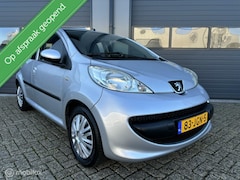 Peugeot 107 - 1.0-12V XS Automaat Uitvoering Dealer Onderhouden