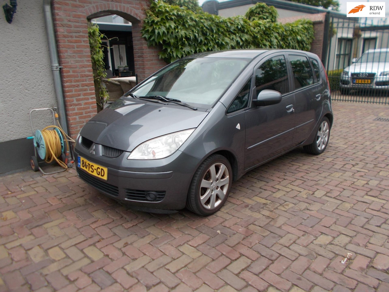 Mitsubishi Colt - 1.5 Instyle airco leer apk 24-10-2025 - AutoWereld.nl