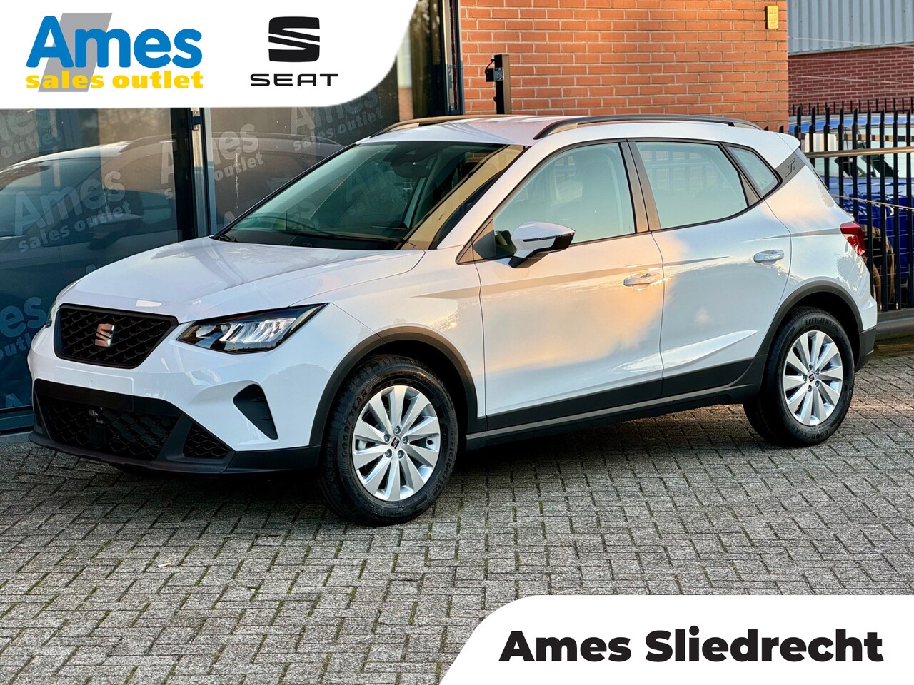 Seat Arona - 1.0 TSI 95pk Style | Apple Carplay/Android Auto | Parkeersensoren | Cruise Control - AutoWereld.nl