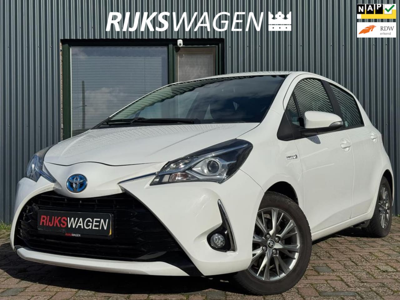 Toyota Yaris - 1.5 Hybrid Executive 1.5 Hybrid Executive - AutoWereld.nl