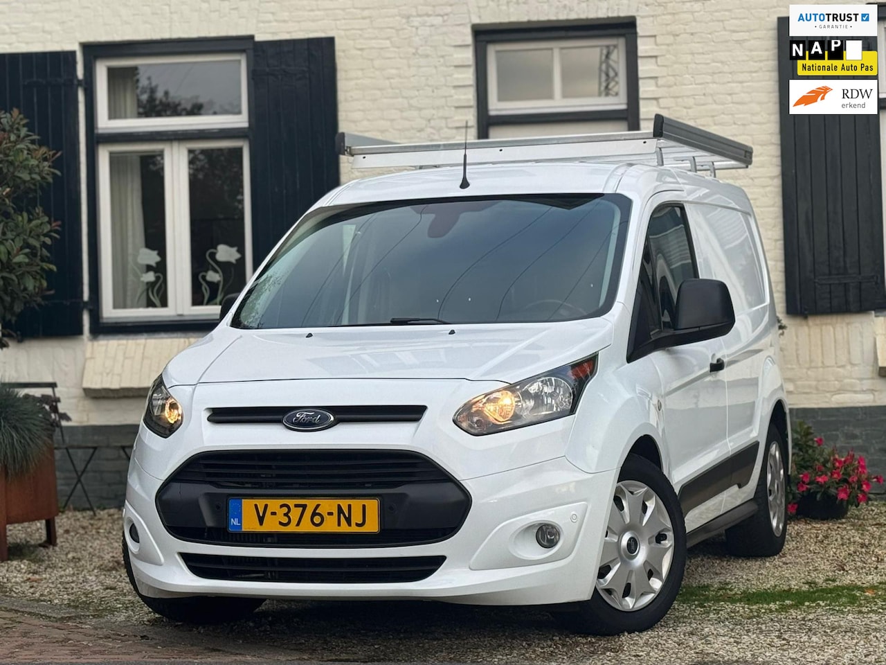 Ford Transit Connect - 1.5 TDCI L1 Trend|Automaat|57DKM!|Imperiaal|Nette auto! - AutoWereld.nl