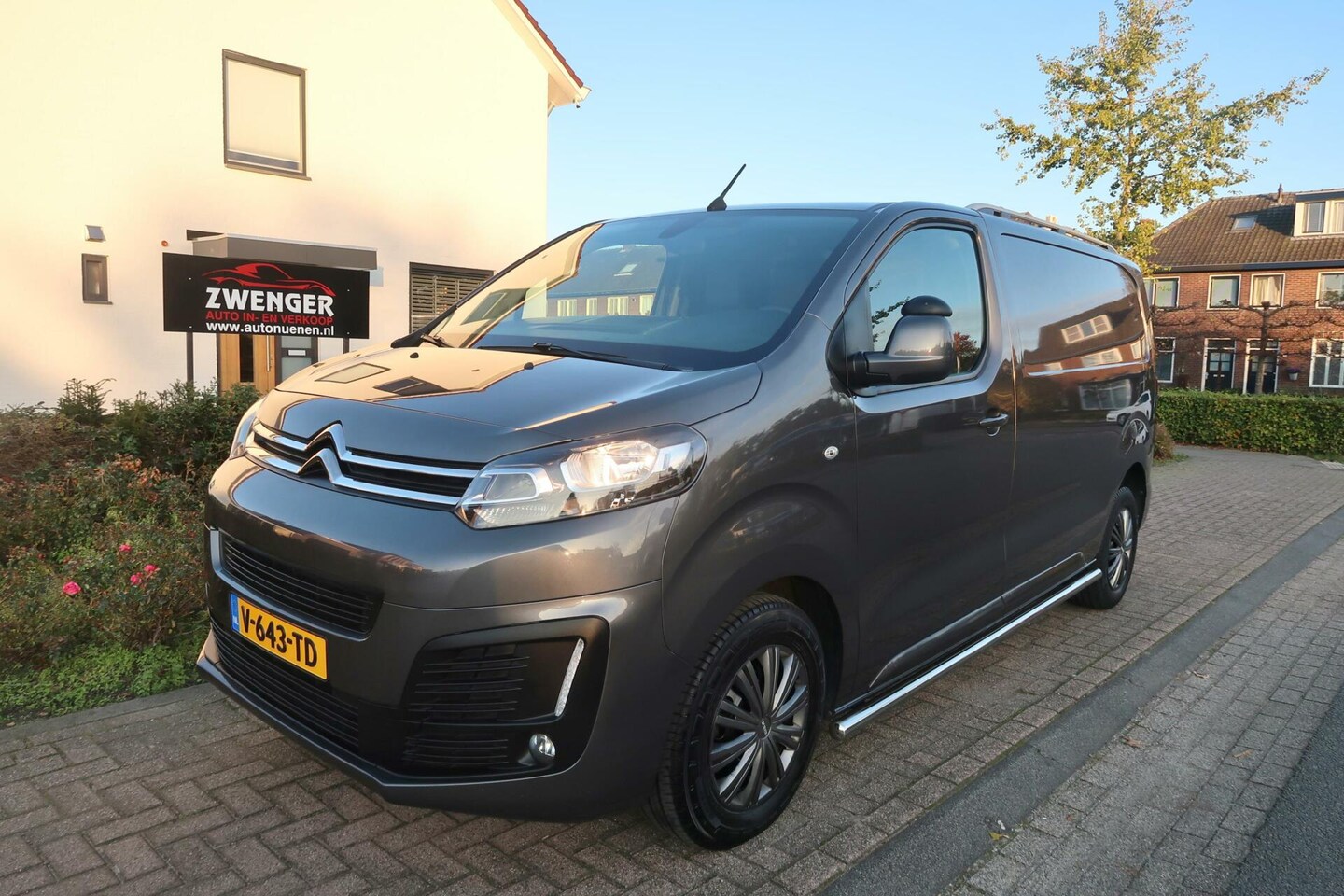 Citroën Jumpy - bestel 2.0 BlueHDI NAVIGATIE|TREKHAAK|CARPLAY|LED|AIRCO|PERFECT ONDERHOUDEN - AutoWereld.nl