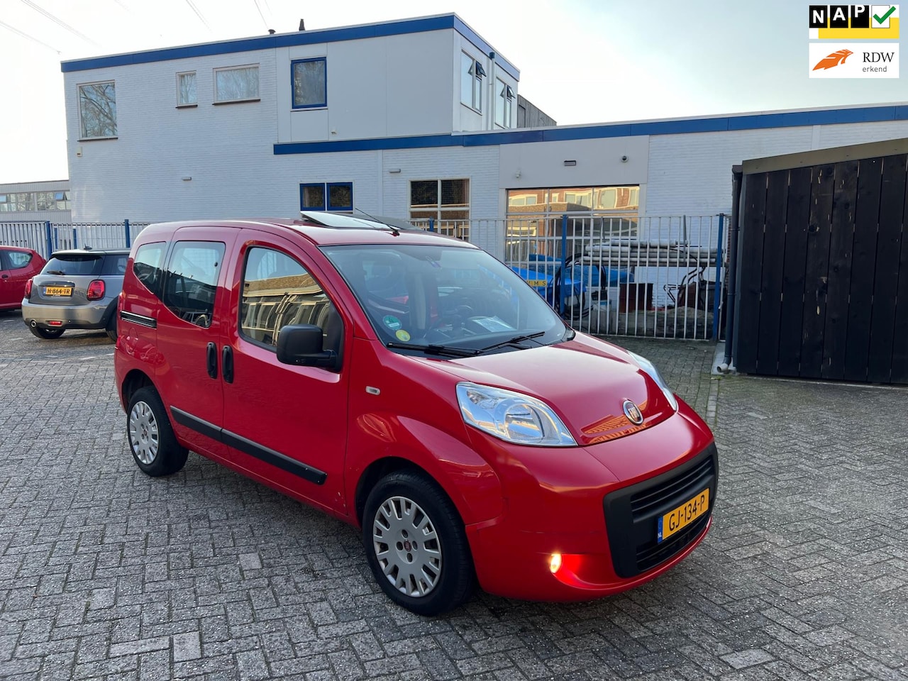 Fiat Qubo - 1.3 M-Jet Easy AUTOMAAT **64000 km** - AutoWereld.nl