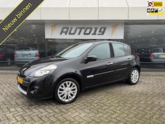 Renault Clio - 1.6 20th Anniversary