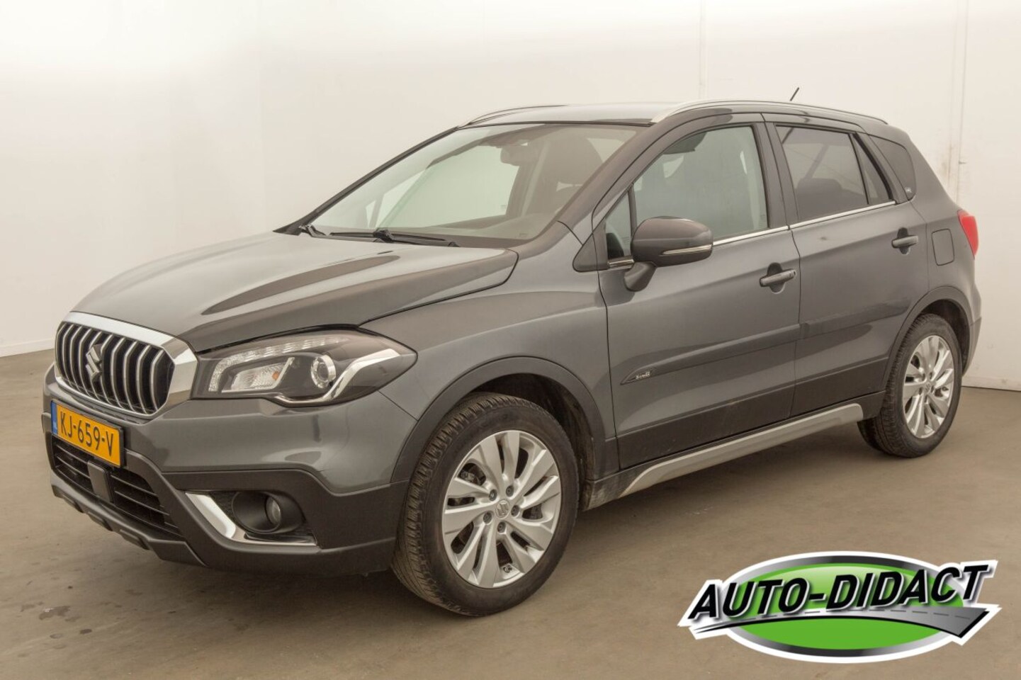 Suzuki S-Cross - 1.0 Boosterjet Navi Exclusive - AutoWereld.nl