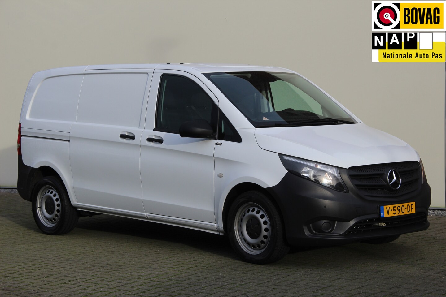 Mercedes-Benz Vito - 114 CDI Lang Bluetec EURO 6 Automaat Navi Clima Cruise 3zits Camera Tel Trekhaak Nw.banden - AutoWereld.nl