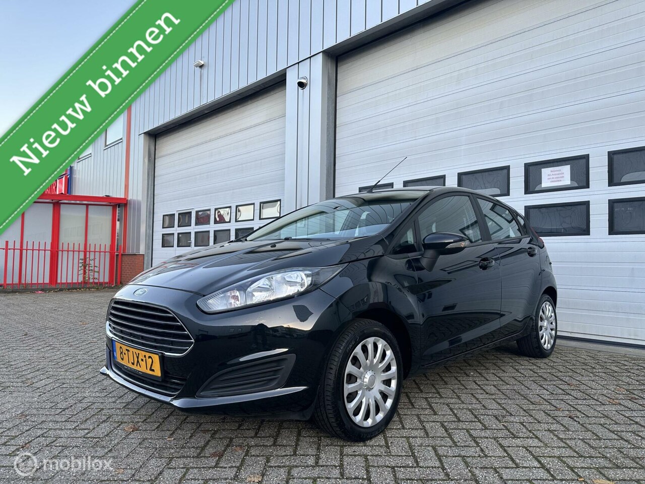 Ford Fiesta - 1.0 Style/5-Drs/Airco/Navi/PDC/Trekhaak/NAP/APK - AutoWereld.nl