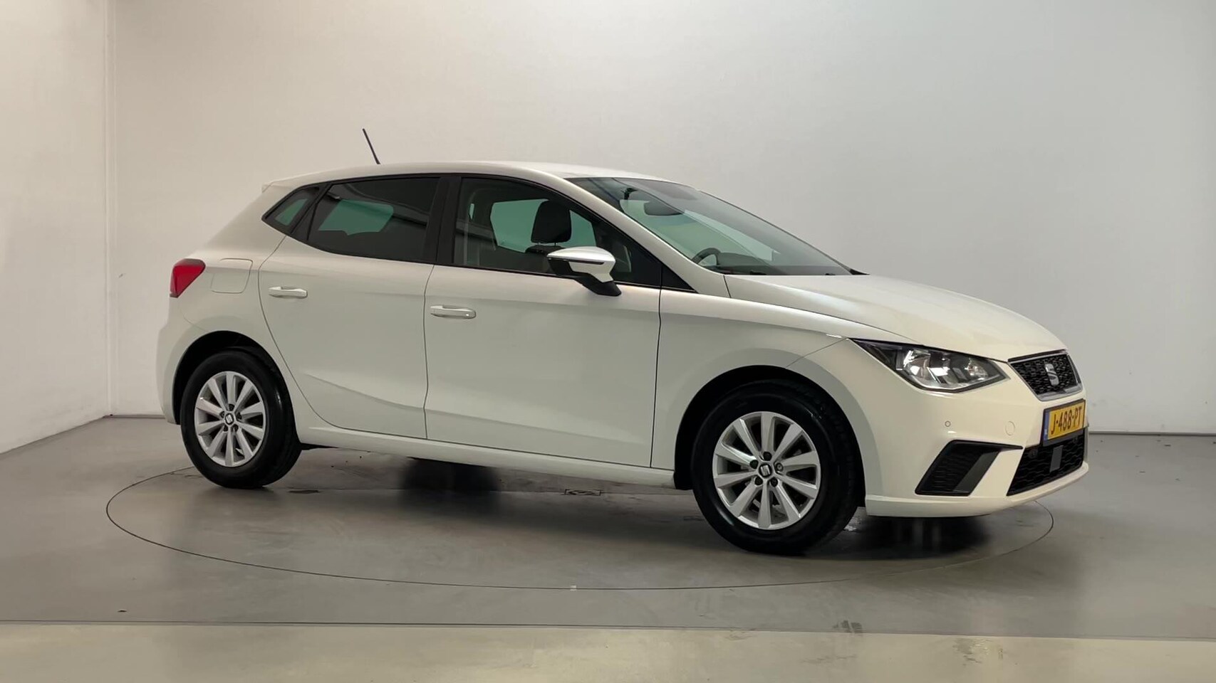 Seat Ibiza - 1.0 TSI Style Business Intense Camera Navigatie Climate Control - AutoWereld.nl