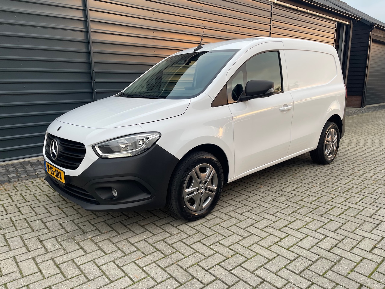 Mercedes-Benz Citan - 110 L1 Pro Benzine ! 3 Zits ! Cruise Airco ! - AutoWereld.nl