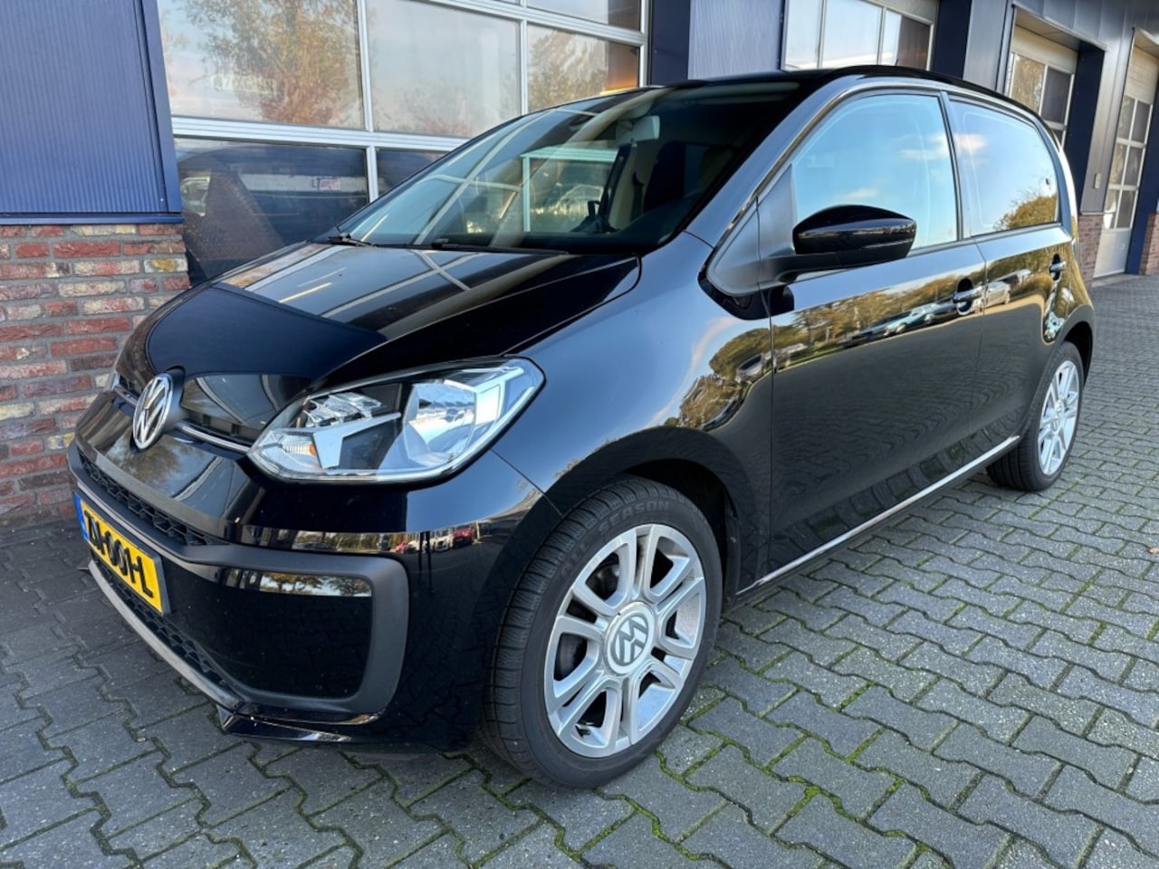 Volkswagen Up! - 1.0 BMT move up! 1.0 BMT MOVE UP! - AutoWereld.nl