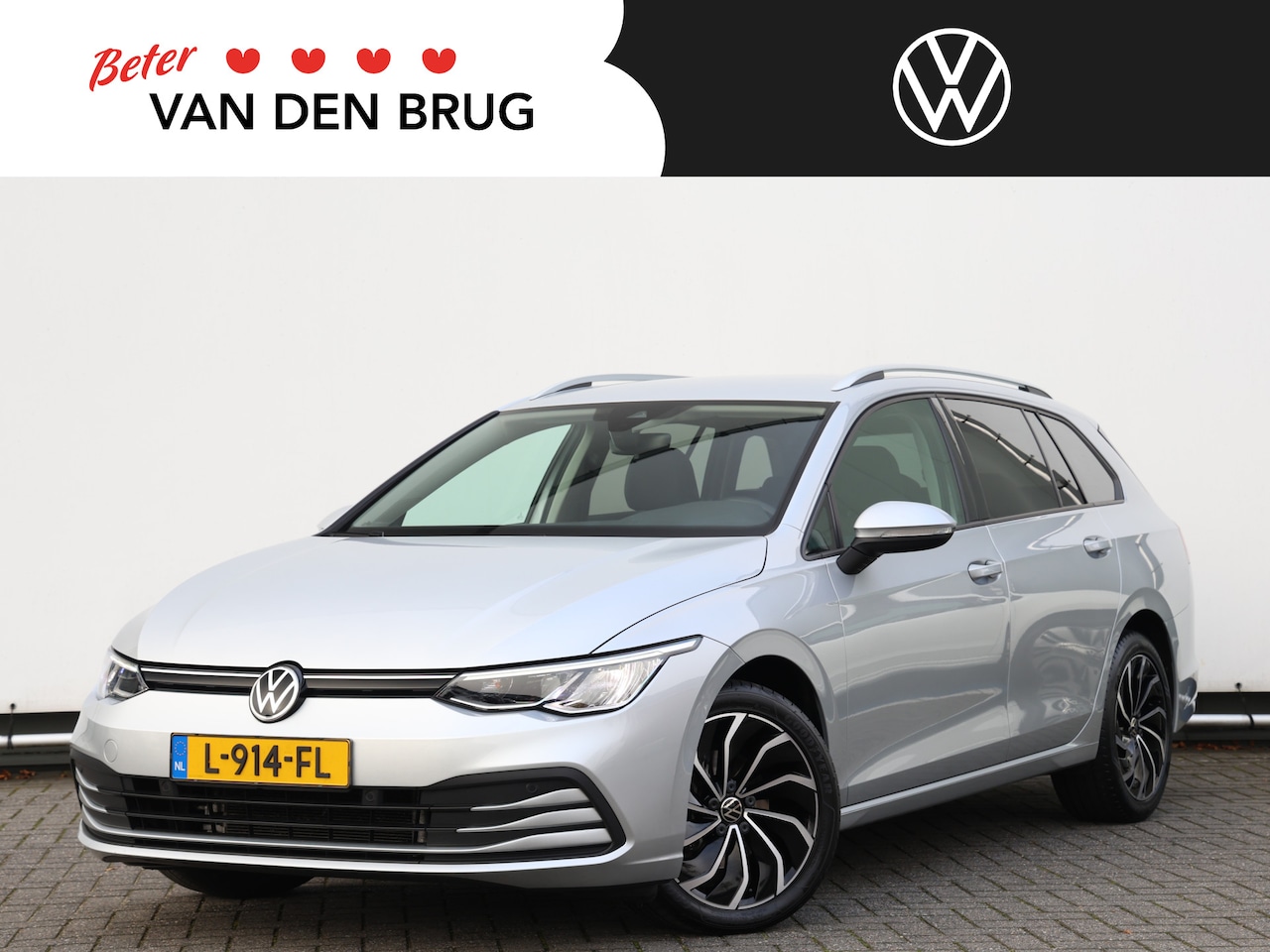 Volkswagen Golf Variant - 1.0 eTSI Life 110pk DSG | LED | Digital dashboard | Navigatie | Trekhaak - AutoWereld.nl