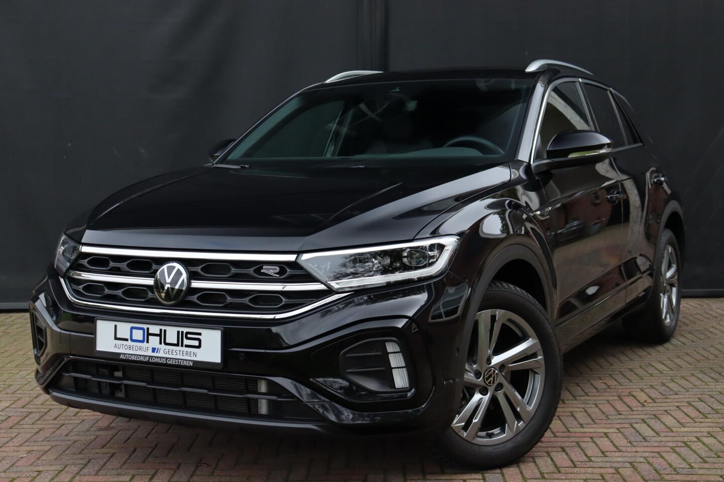 Volkswagen T-Roc - 1.5 TSI R-Line Keyless|Trekhaak|Led - AutoWereld.nl