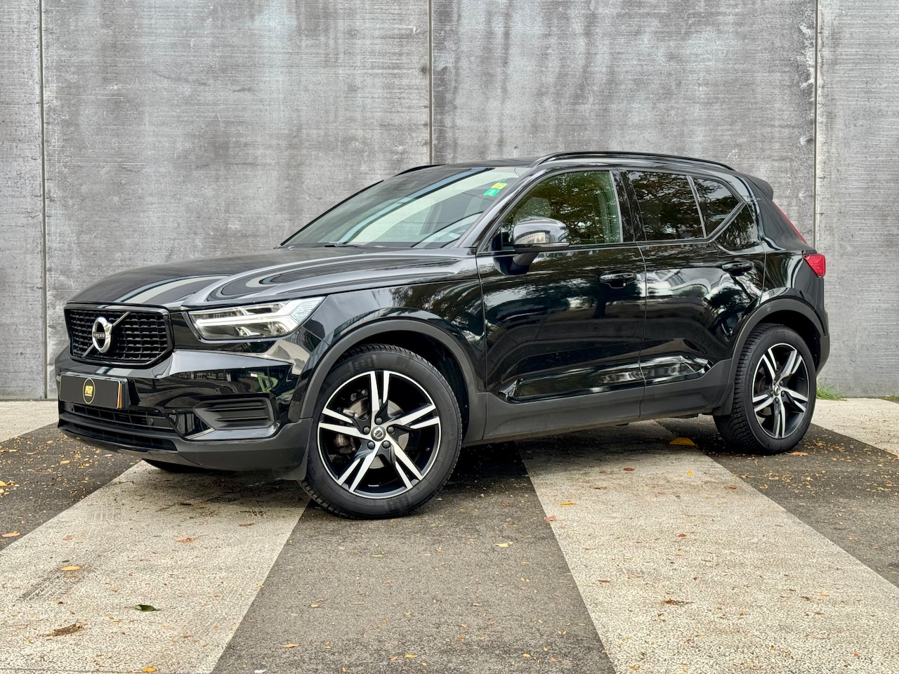 Volvo XC40 - 1.5 T3 R-Design 19" velgen | Apple CarPlay - AutoWereld.nl