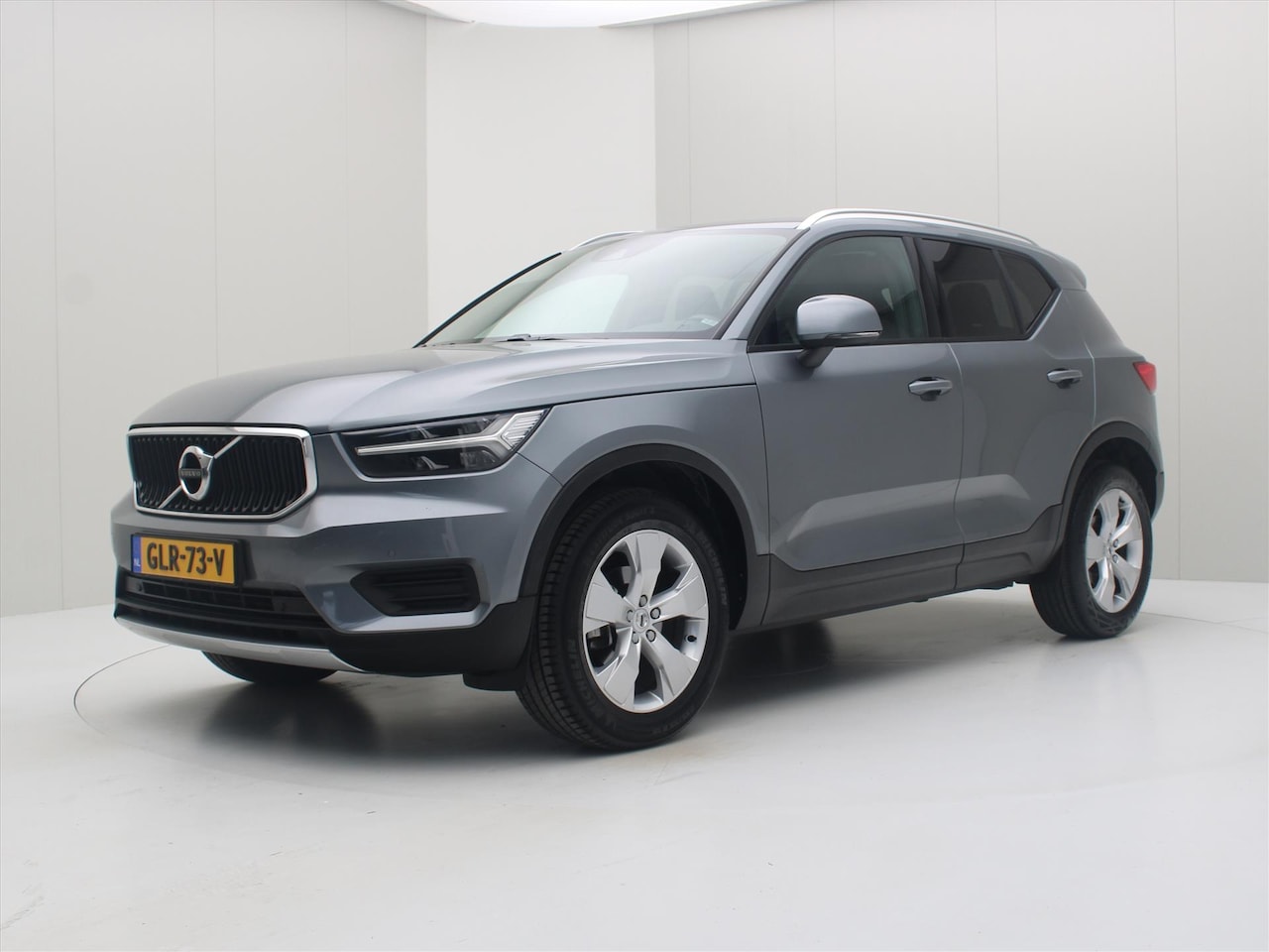 Volvo XC40 - T3 163pk 6-bak Momentum Luxury [ H/K+CAMERA+CARPLAY+LED+LEDER+CLIMATE+STOELVERWARMING ] - AutoWereld.nl