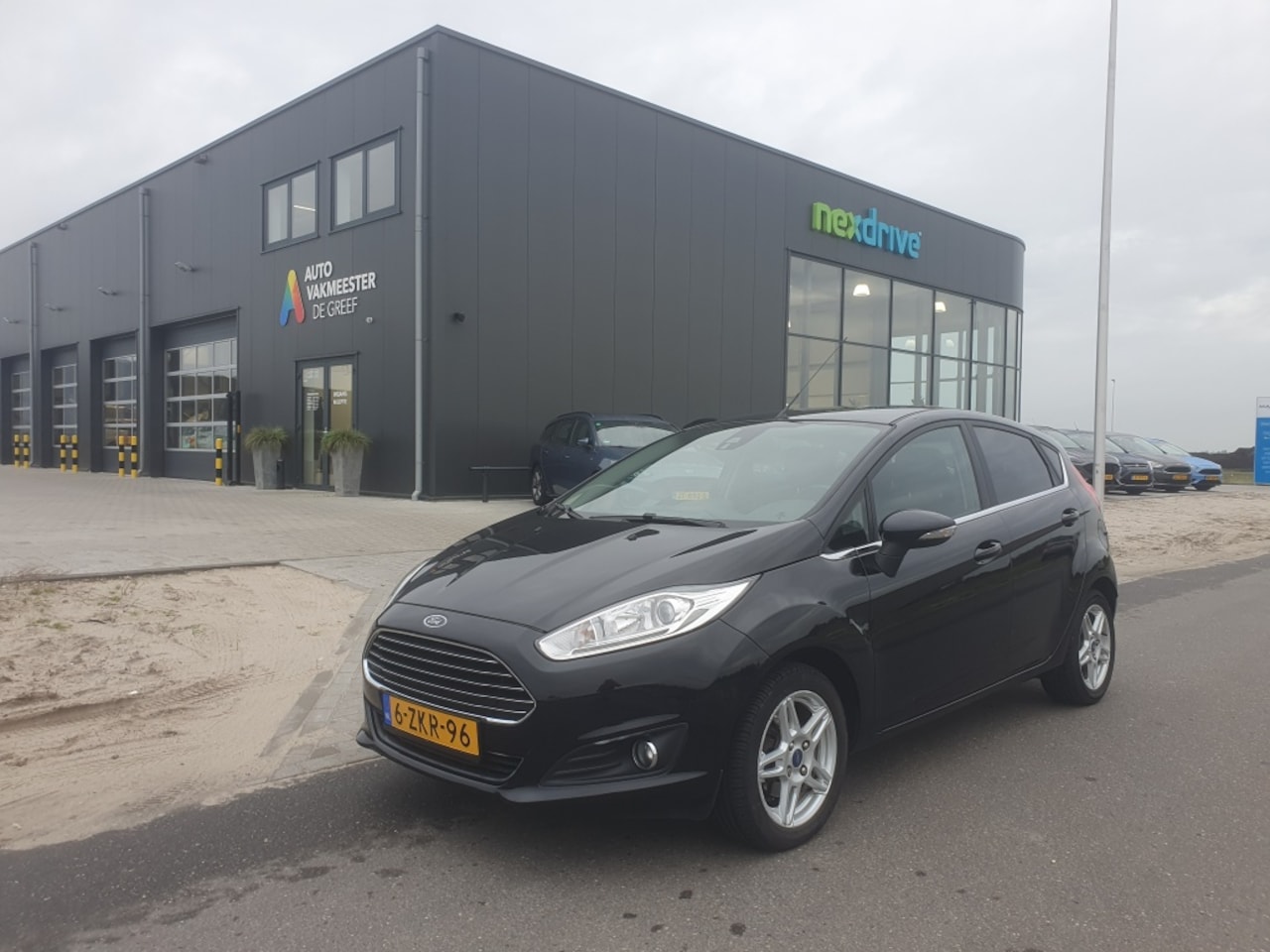 Ford Fiesta - 1.0 100 pk Ecoboost Titanium nieuwe distributieriem - AutoWereld.nl