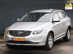 Volvo XC60 - 2.0 D3 FWD Summum Navigatie/Parkeersensor v, a/Blis/Stoelverwarming/Trekhaak