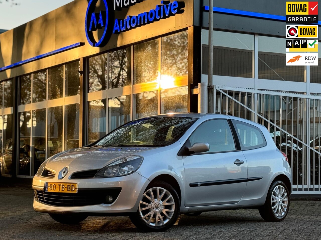 Renault Clio - 1.6-16V Dynamique Luxe|Airco|Boekjes|LM velgen|Topstaat|8 maanden APK| - AutoWereld.nl