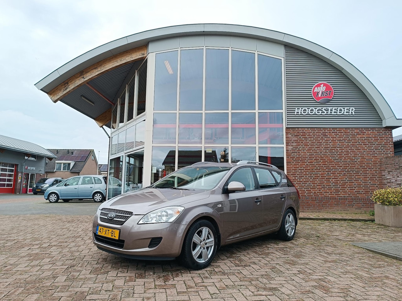 Kia Cee'd Sporty Wagon - 1.6 X-tra Carplay, airco, trekhaak - AutoWereld.nl